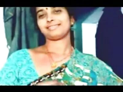 বাঁকা ল্যাটিনা হট ইংলিশ সেক্স ভিডিও প্রিয় রেনাটা নুনেস তার সেক্সি শরীর দেখাচ্ছে
