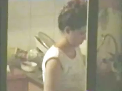 Bimbo চোর ধরা এবং বড় শিশ্ন বাড়ির মালিক দ্বারা fucked হট ভিডিও সেক্স ভিডিও