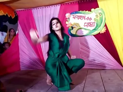 সুদৃশ্য লোক নখ সেক্স ভিডিও হট বন্ধুর স্বর্ণকেশী stepmom বৃত্তাকার boobs সঙ্গে